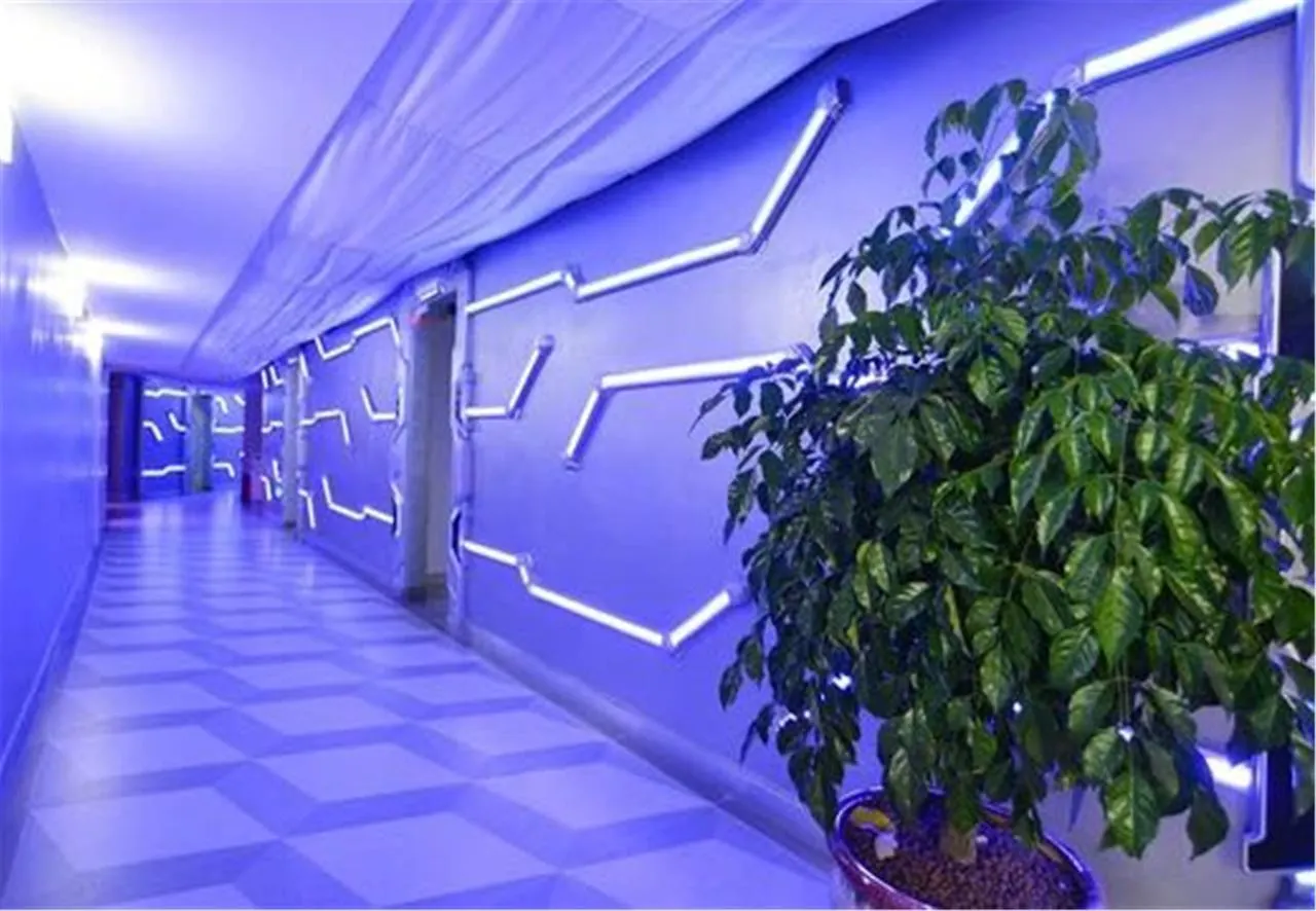 Zhuhai Dreamers Capsule Hotel 2*,